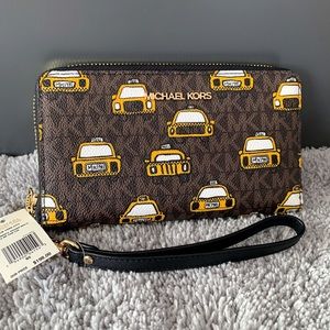 MK Taxi Print Smartphone Wallet